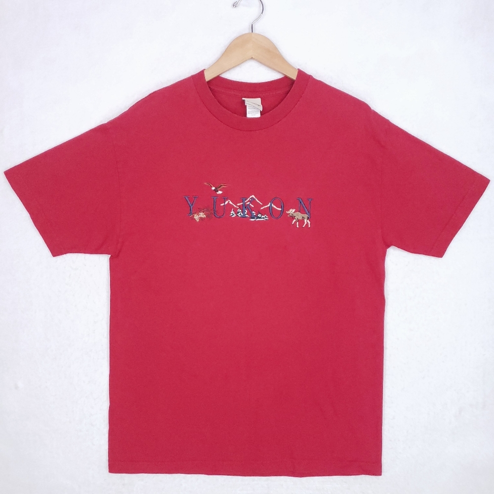 Vintage Yukon Canada Embroidered Eagle Elk Mountains Animal Nature T-shirt